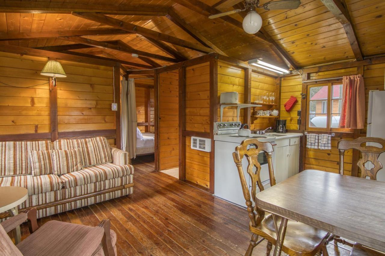 Timbers Resort Fairmont Hot Springs Buitenkant foto